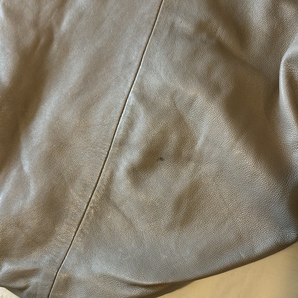 Danier Grey Leather Hobo Bag - Picture 6 of 11